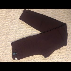 Size medium Camber and Grace Prune coloured RW&Co dress pant legging